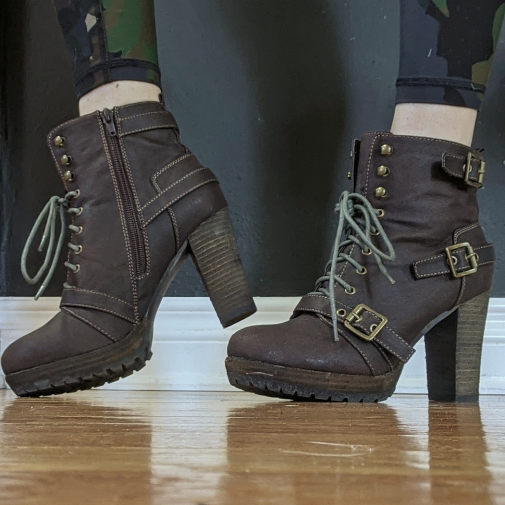 Coconuts Combat Booties - image 1